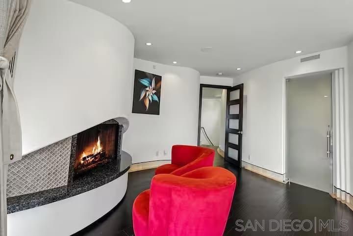 1676 Plum Property Photo 31