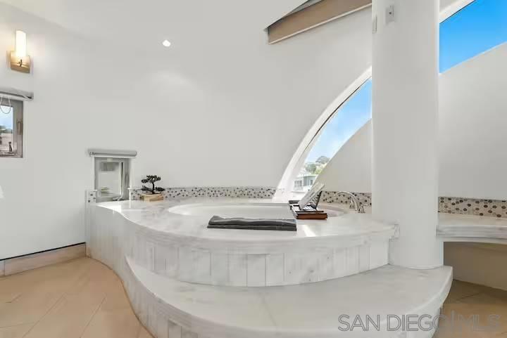 1676 Plum Property Photo 34
