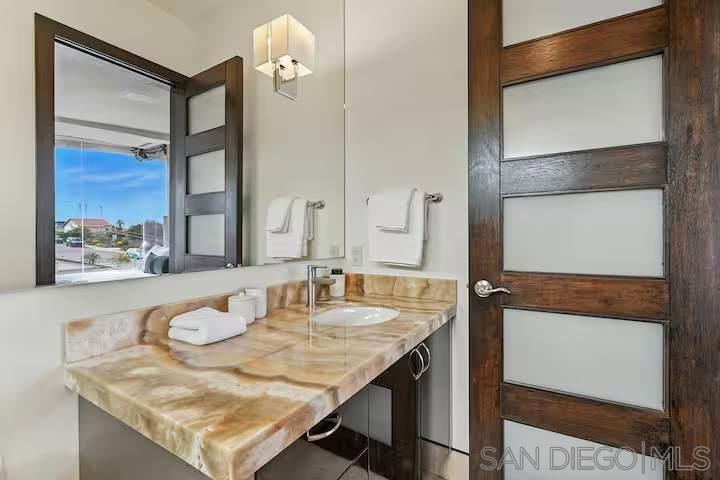 1676 Plum Property Photo 44