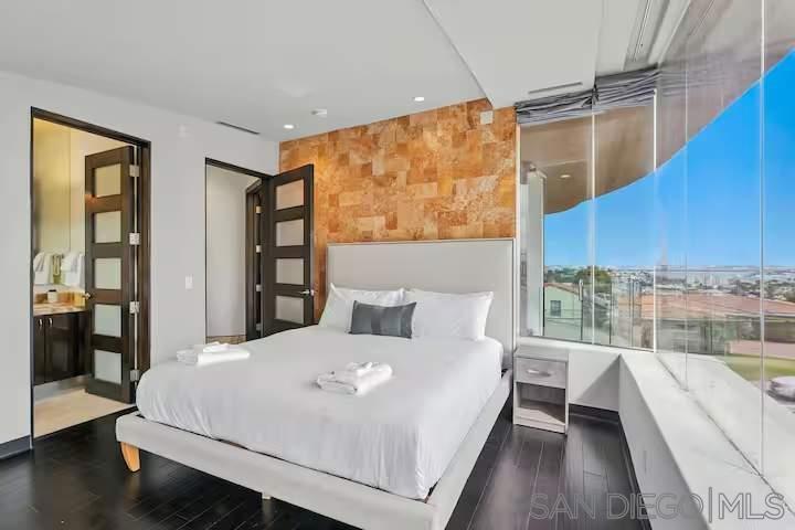 1676 Plum Property Photo 45