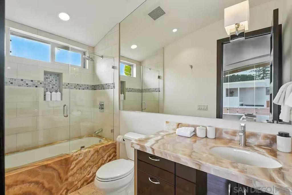 1676 Plum Property Photo 48