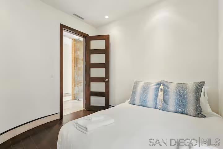 1676 Plum Property Photo 49
