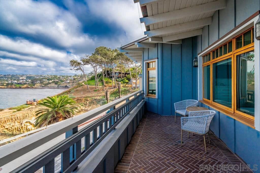 1249 Coast Blvd Property Photo 57