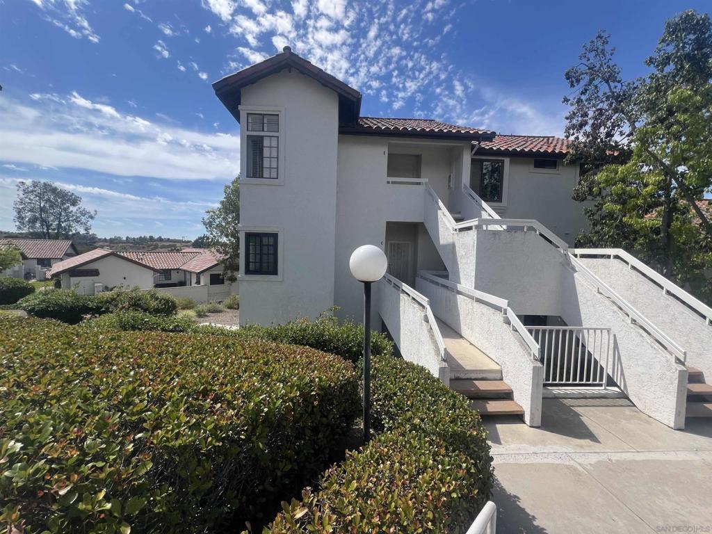 16424 Avenida Venusto C Property Photo 2