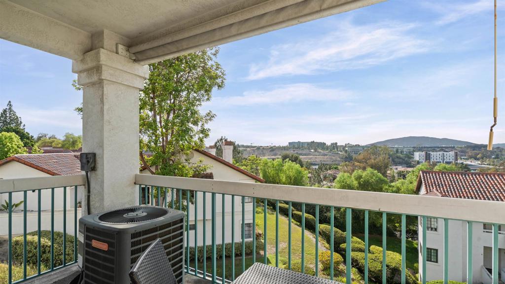 16424 Avenida Venusto C Property Photo 21