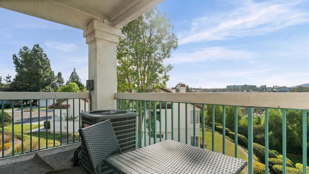 16424 Avenida Venusto C Property Photo 22
