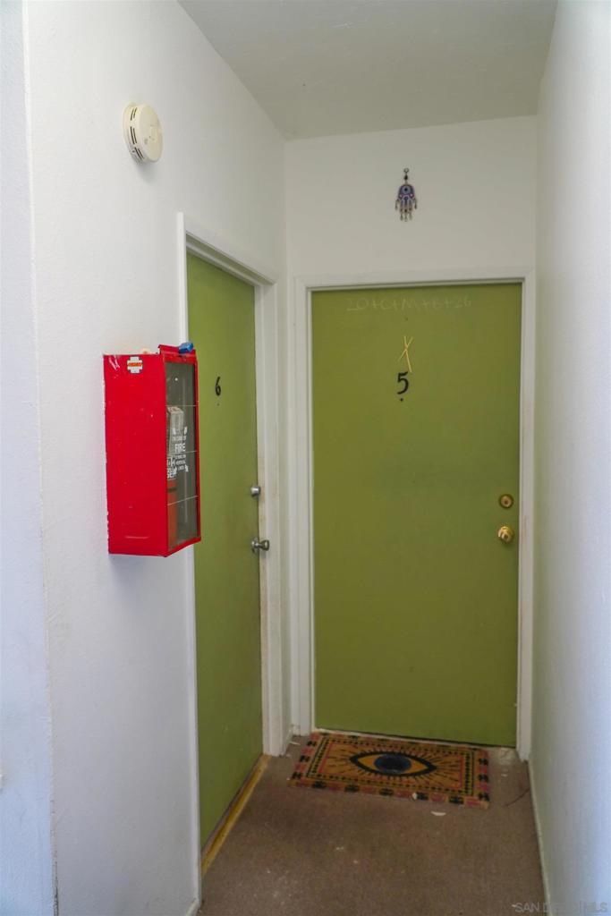 2114 Abbott St. Property Photo 11