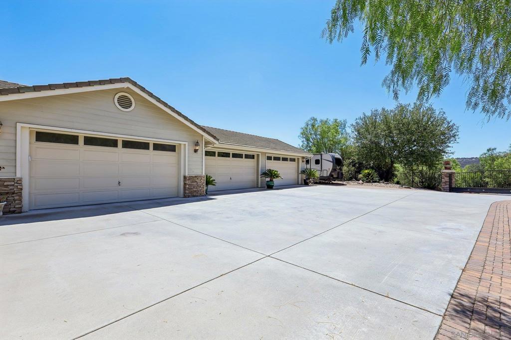 26379 Engelmann Property Photo 9