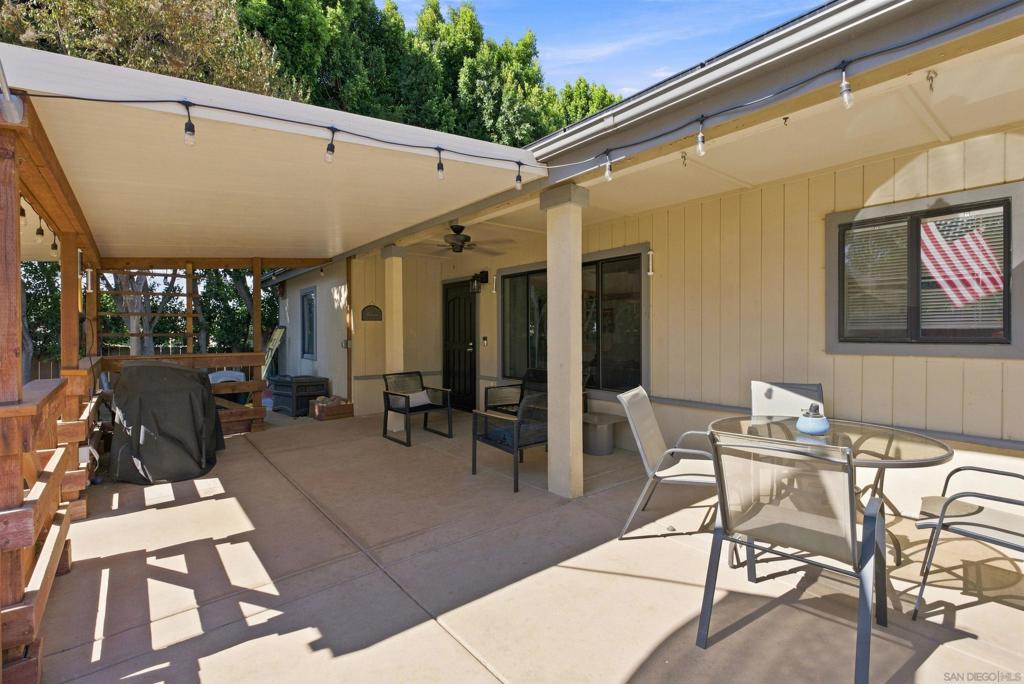 8130 Royal Park Property Photo 6