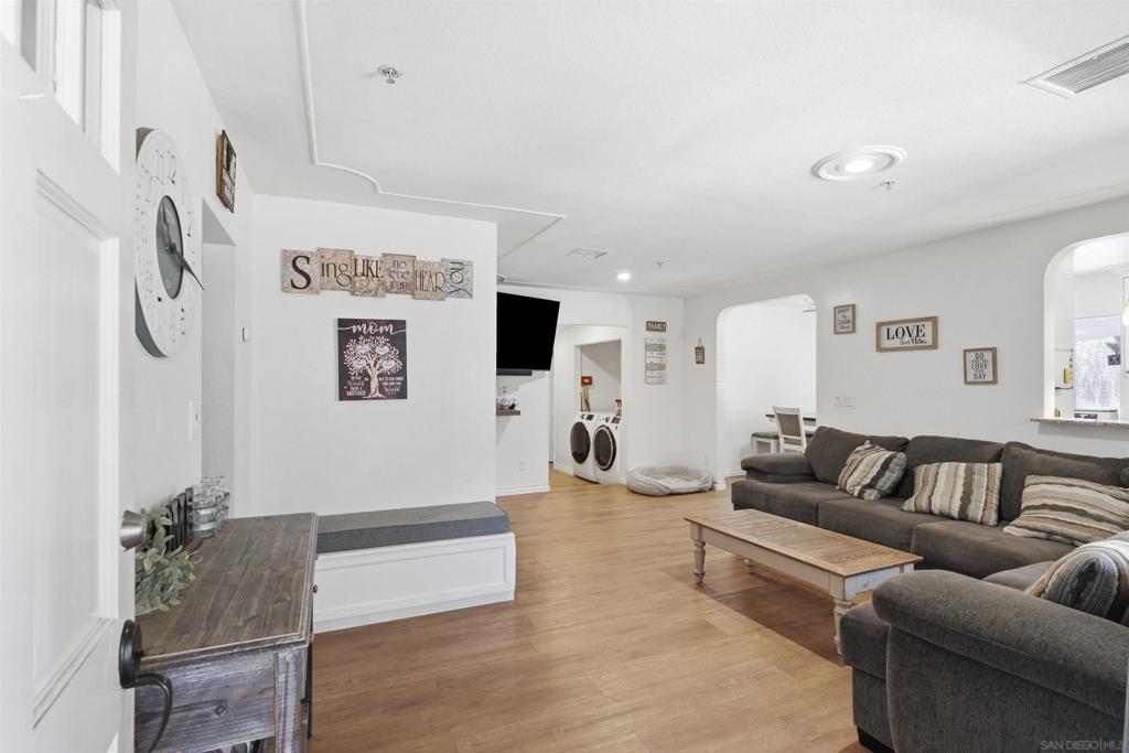 8130 Royal Park Property Photo 8