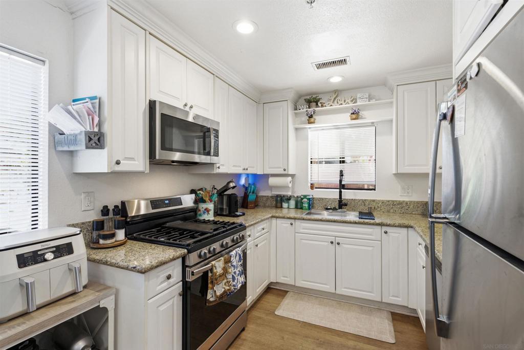 8130 Royal Park Property Photo 12