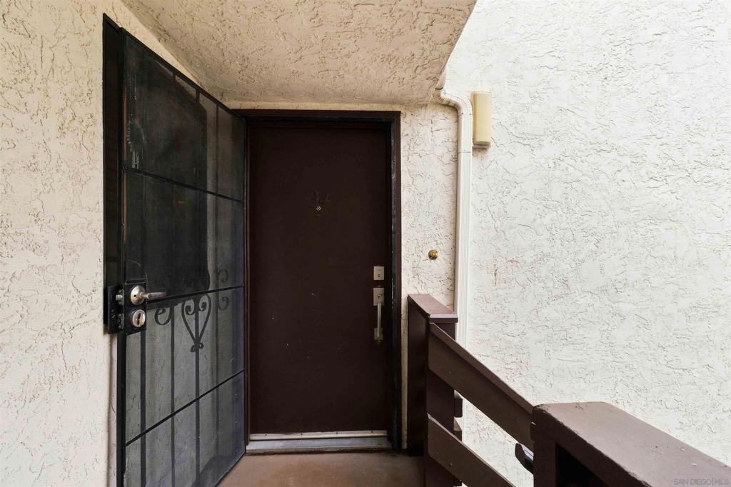 2425 Cranston Dr. 34 Property Photo 3