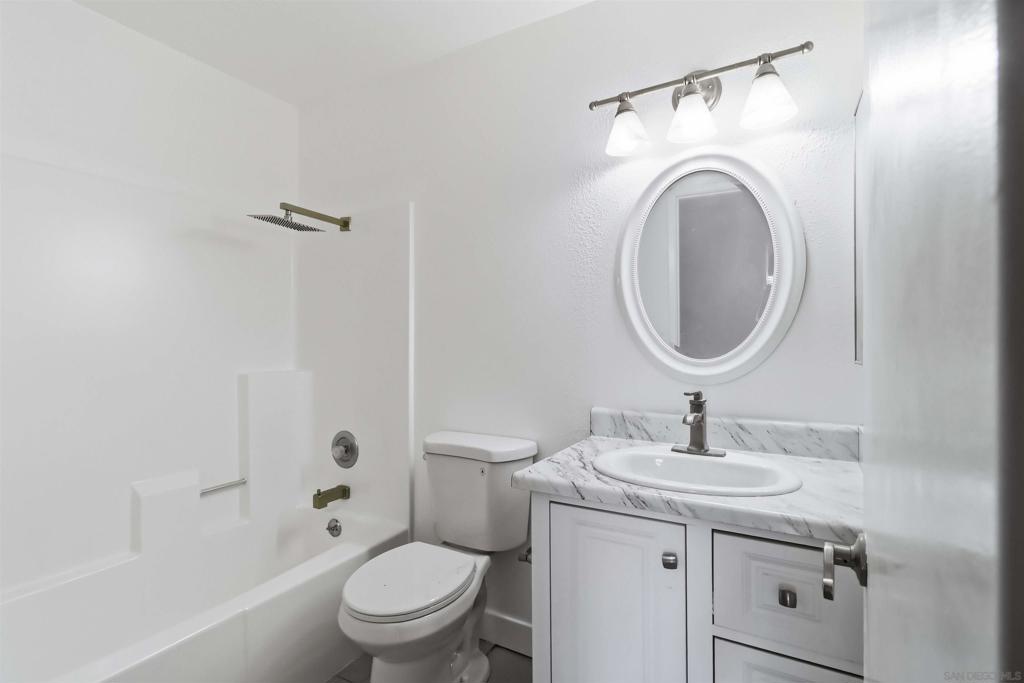 2425 Cranston Dr. 34 Property Photo 26