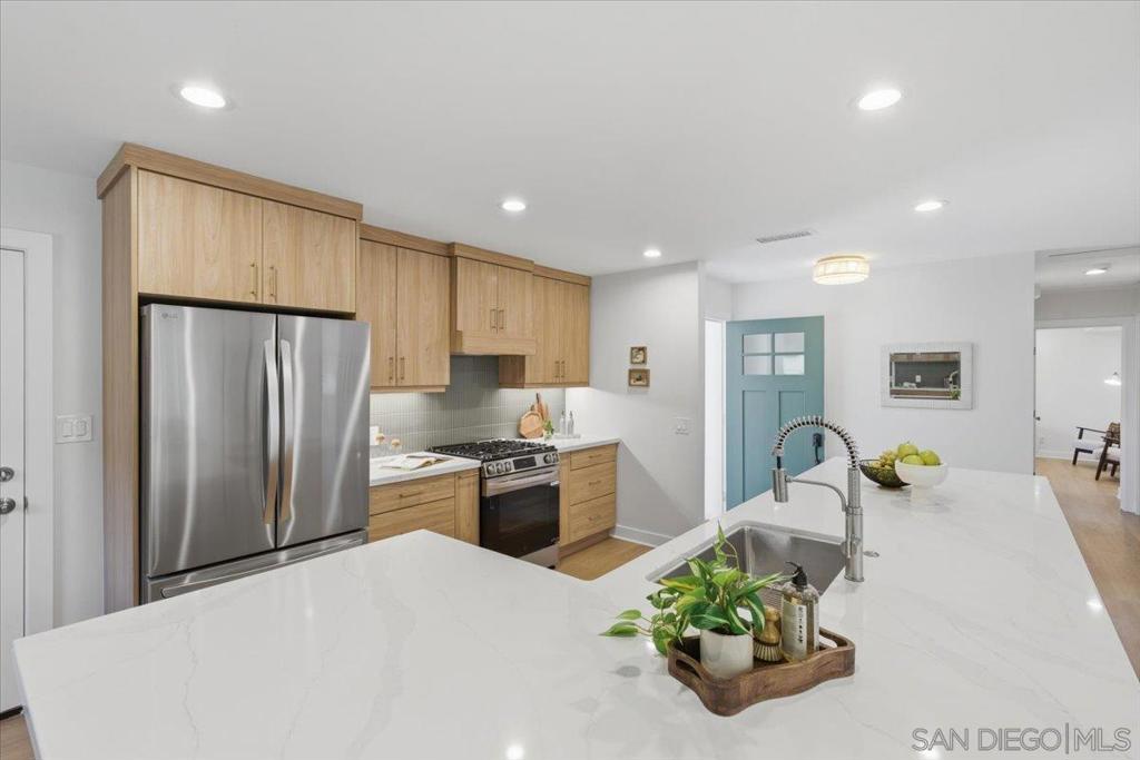 1361 California Property Photo 6