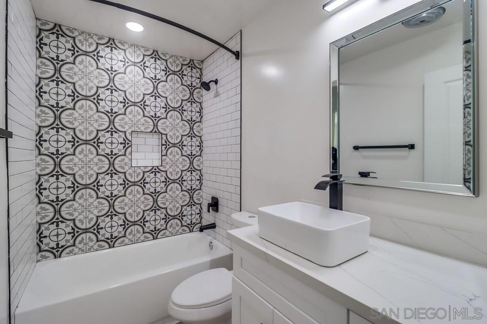 1478 Hornblend Street Property Photo 34