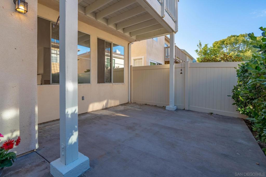 9639 Stonecrest Blvd Property Photo 10