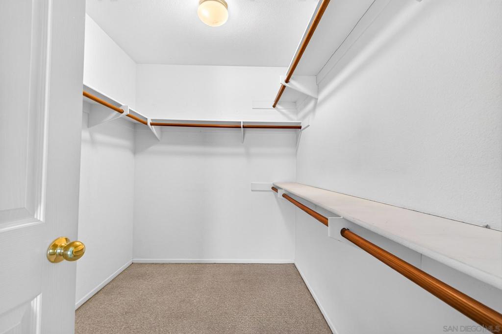9639 Stonecrest Blvd Property Photo 15