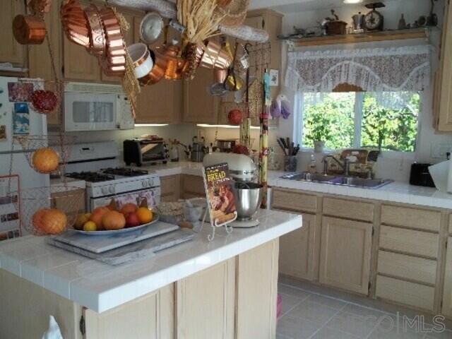 1647 Shire Ave Property Photo 6