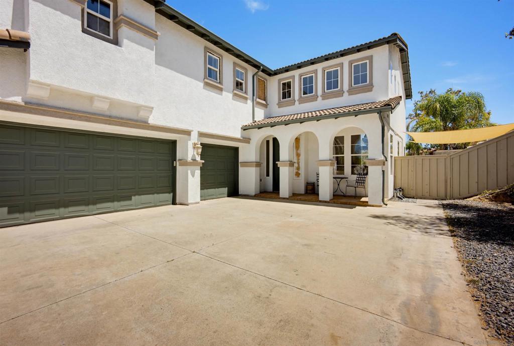 45912 Paseo Gallante Property Photo 5