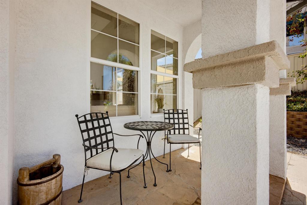 45912 Paseo Gallante Property Photo 7