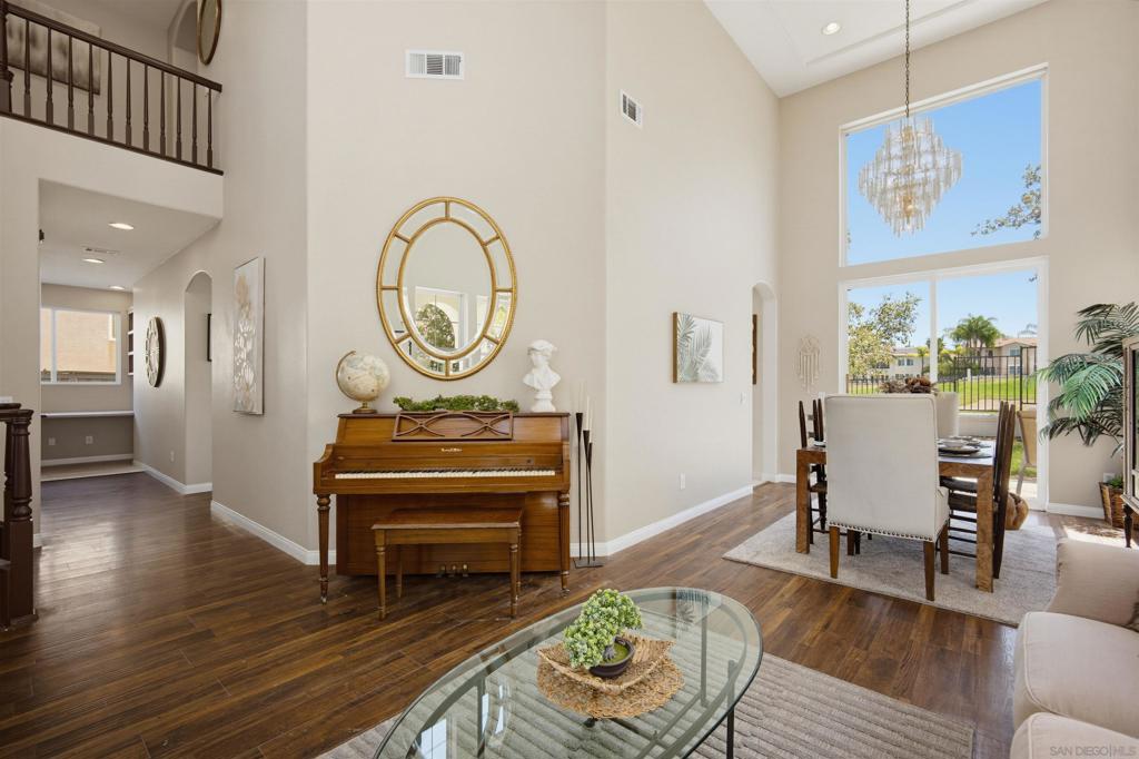 45912 Paseo Gallante Property Photo 10