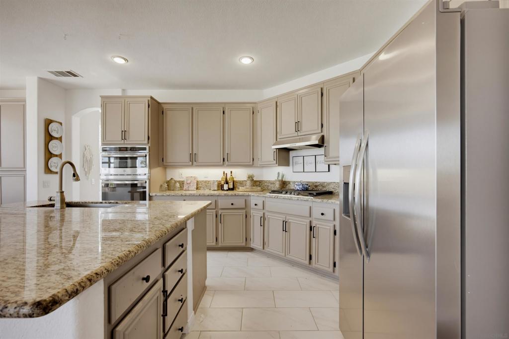 45912 Paseo Gallante Property Photo 14