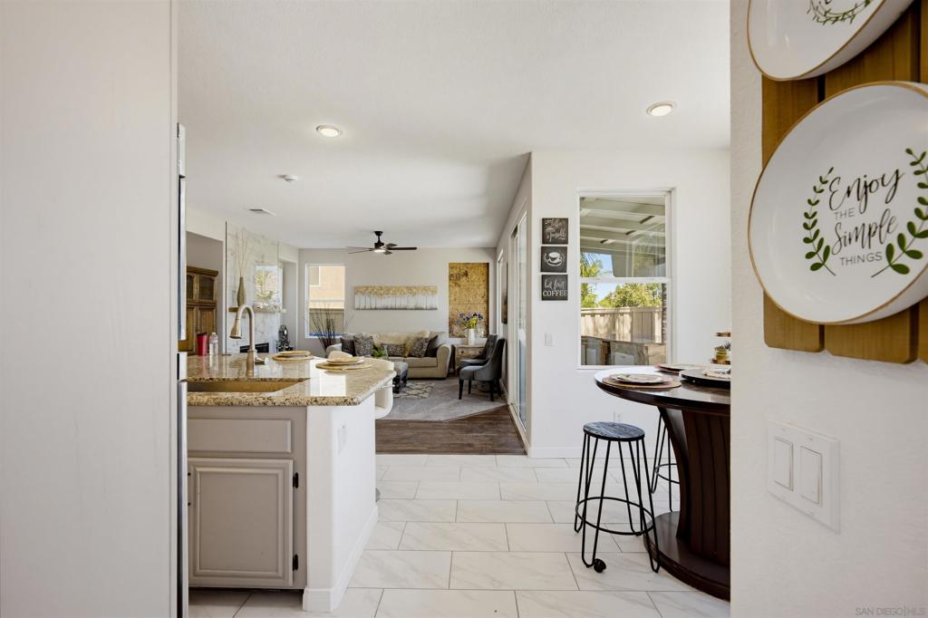 45912 Paseo Gallante Property Photo 17