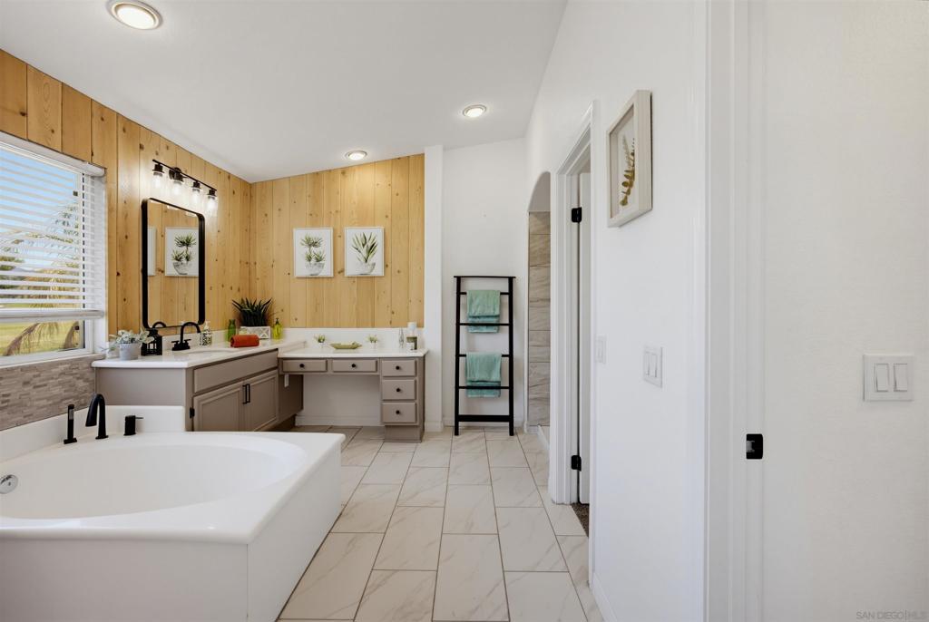 45912 Paseo Gallante Property Photo 35