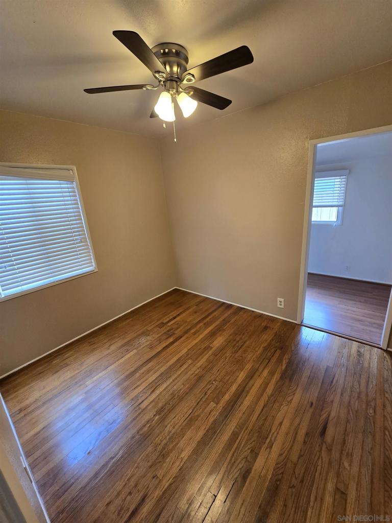 3357 59 30th Property Photo 5