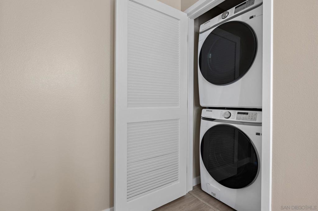 355 N Cleveland St 309 Property Photo 25