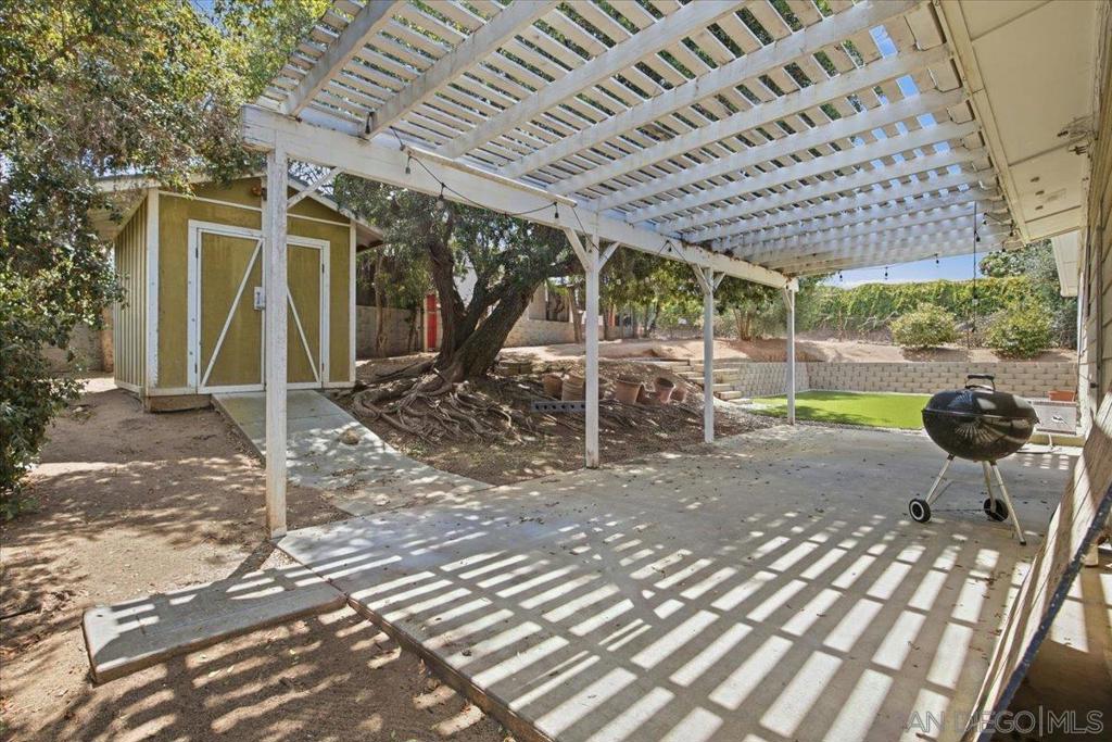 860 Magarian Rd Property Photo 25