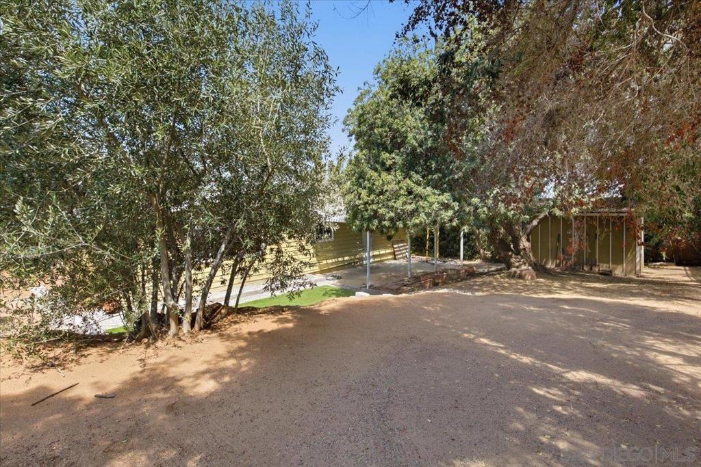 860 Magarian Rd Property Photo 27