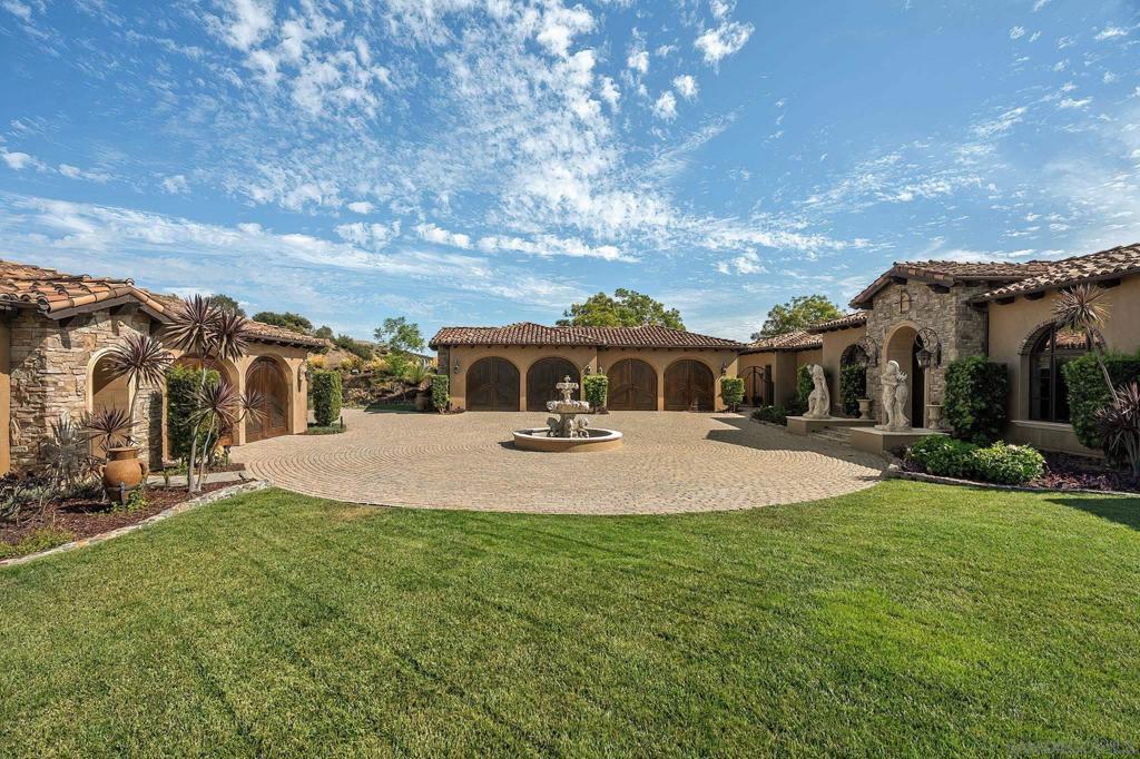 8619 Via Rancho Cielo Property Photo 2