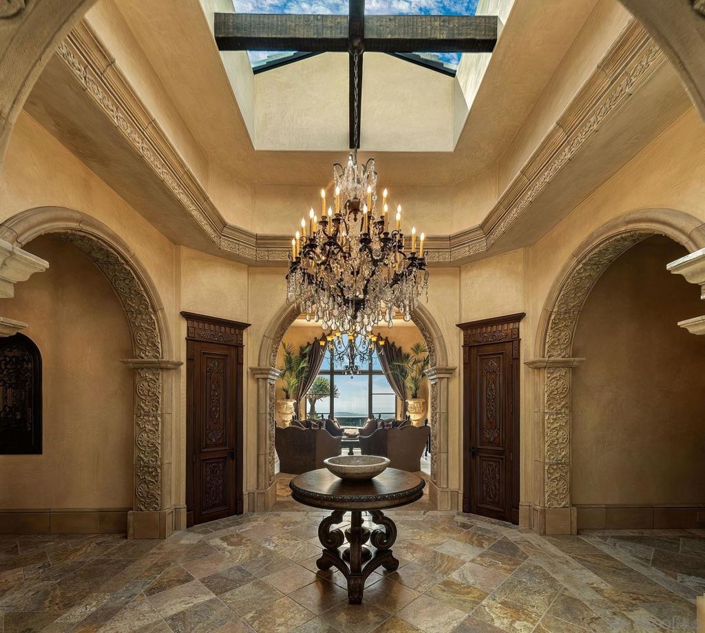 8619 Via Rancho Cielo Property Photo 8