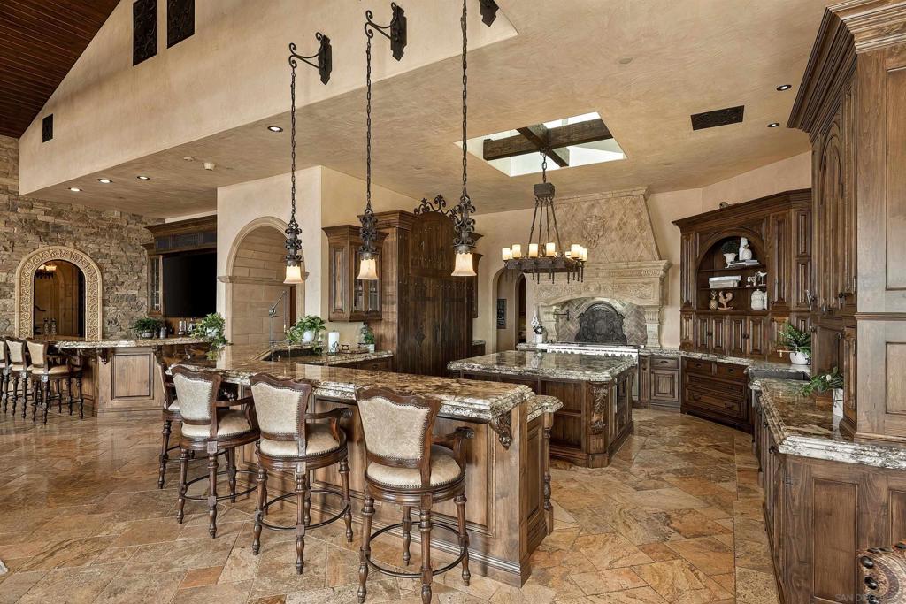 8619 Via Rancho Cielo Property Photo 11