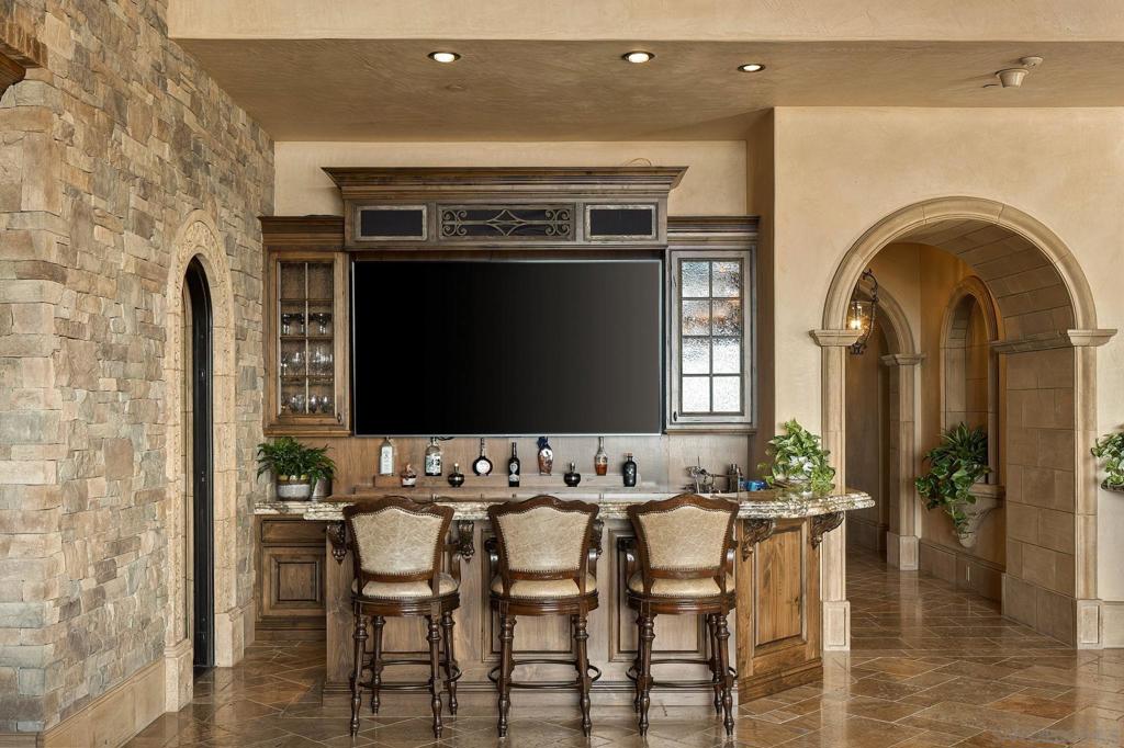 8619 Via Rancho Cielo Property Photo 18
