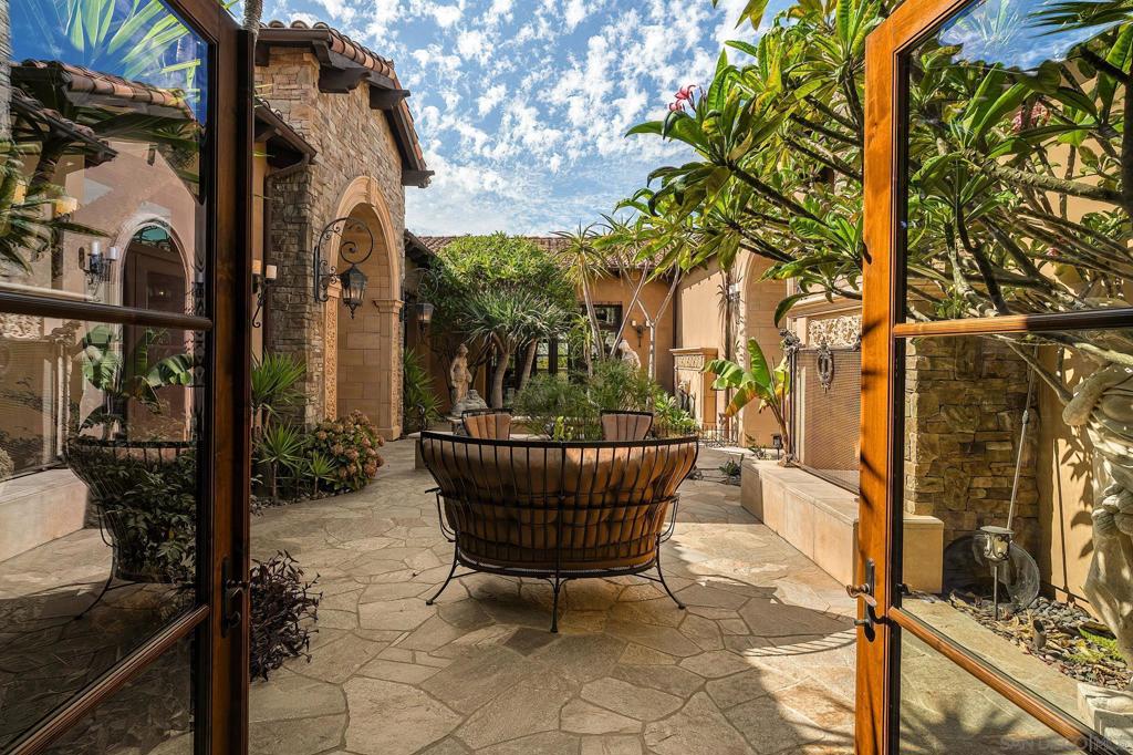 8619 Via Rancho Cielo Property Photo 40