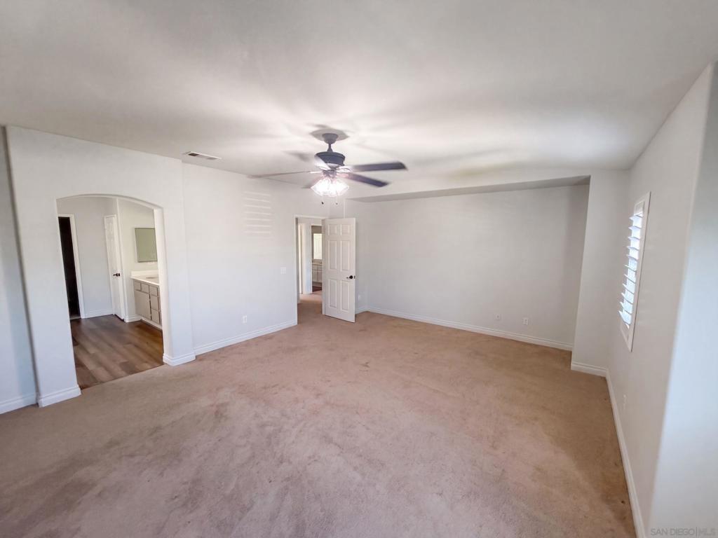 5105 Mendip Property Photo 4