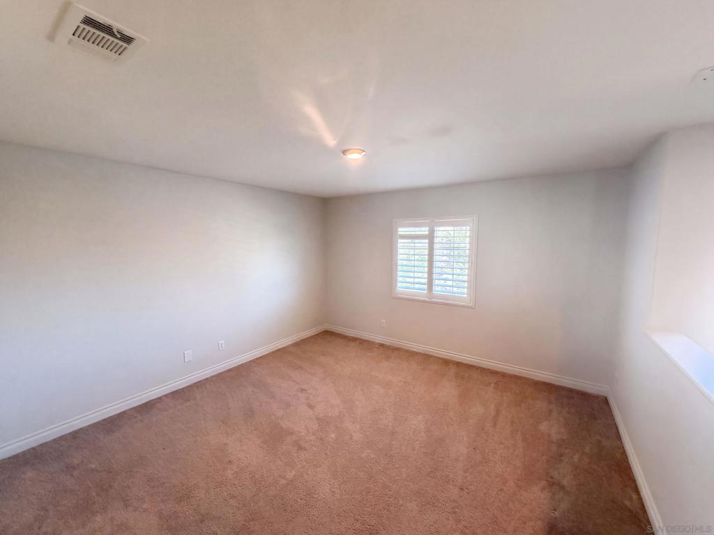 5105 Mendip Property Photo 16