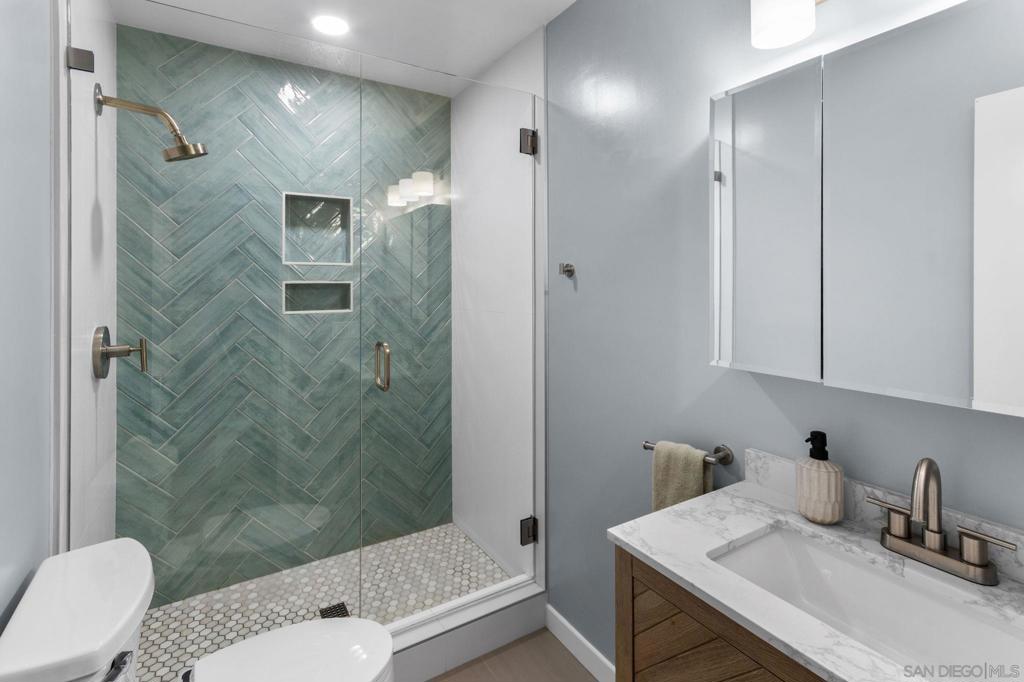 500 E Property Photo 12