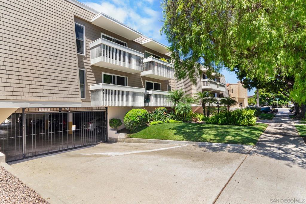 500 E Property Photo 24