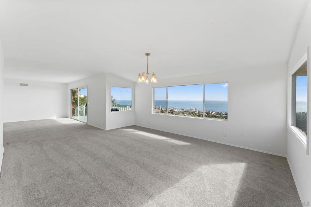 5995 La Jolla Corona Property Photo 7