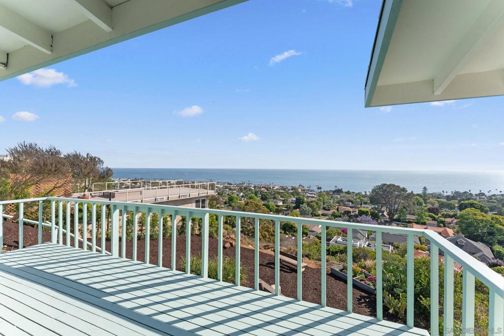 5995 La Jolla Corona Property Photo 9