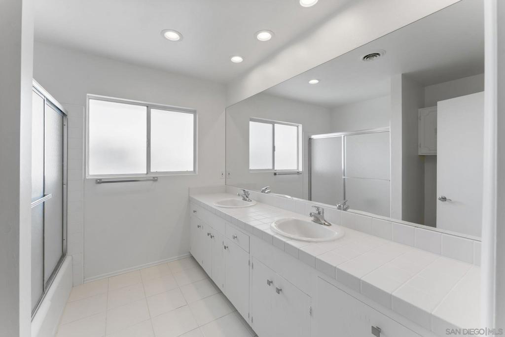 5995 La Jolla Corona Property Photo 16