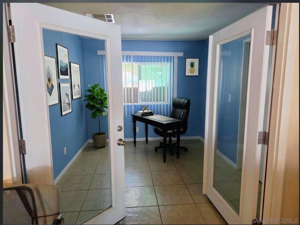 30100 Valley Center Property Photo 5