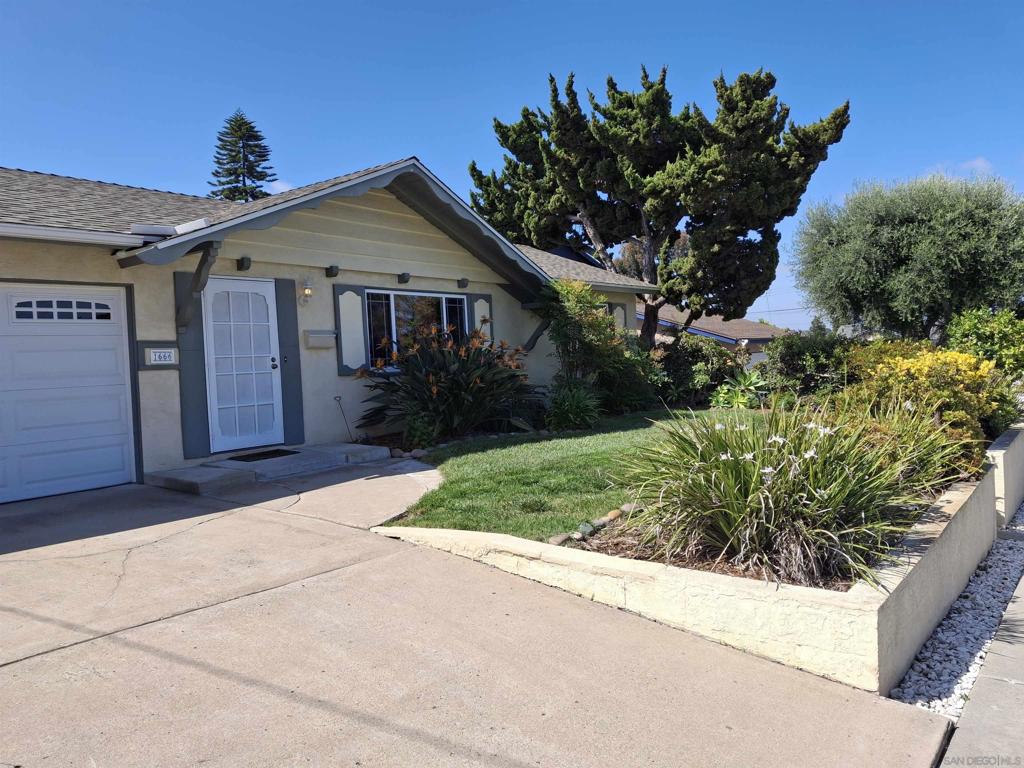 1666 Harvard St Property Photo 2
