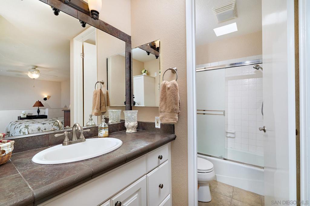 999 N Pacific C309 Property Photo 16