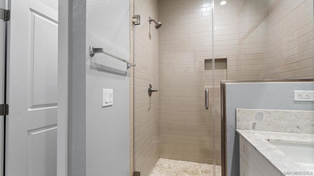 1103 Plumeria Way Property Photo 9