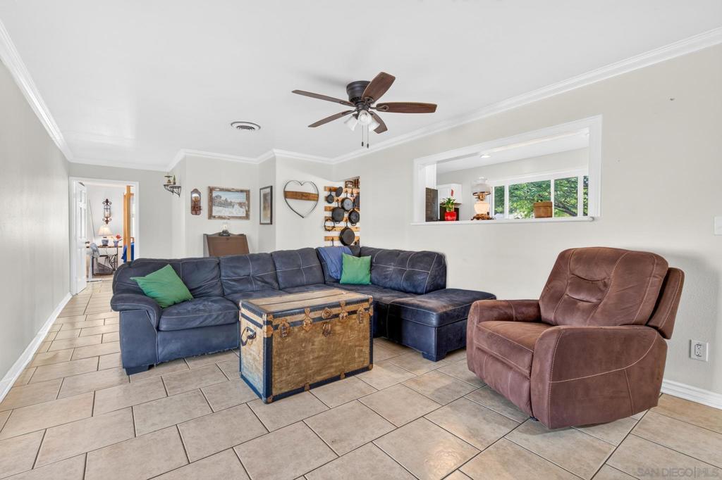 13422 Standish Dr Property Photo 10