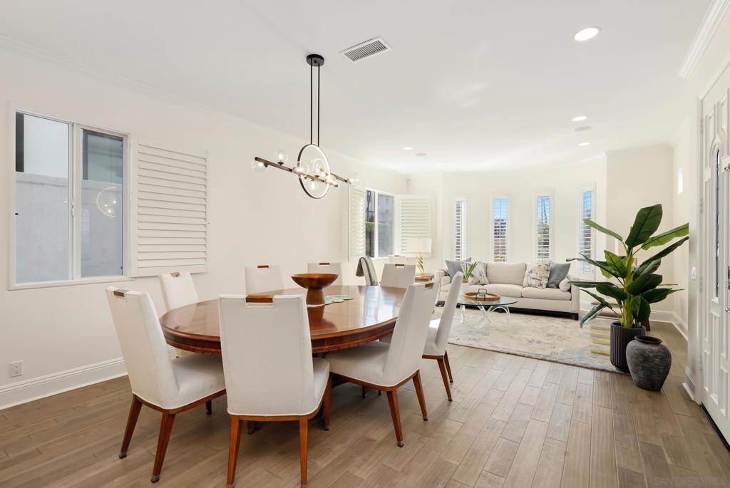 206 2nd Property Photo 16